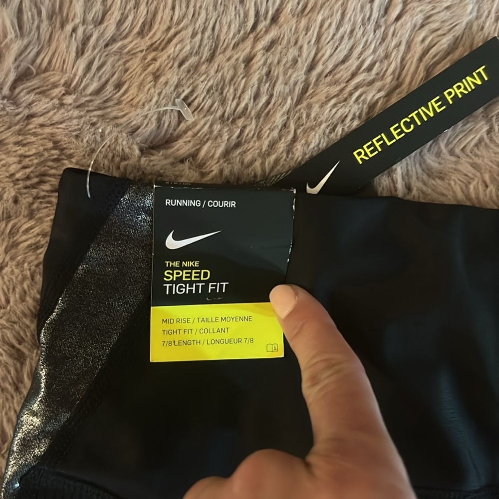 Nike Speed Tight Fit Midrise 7:8 length Reflective print women’s leggings Small​ - Picture 8 of 16